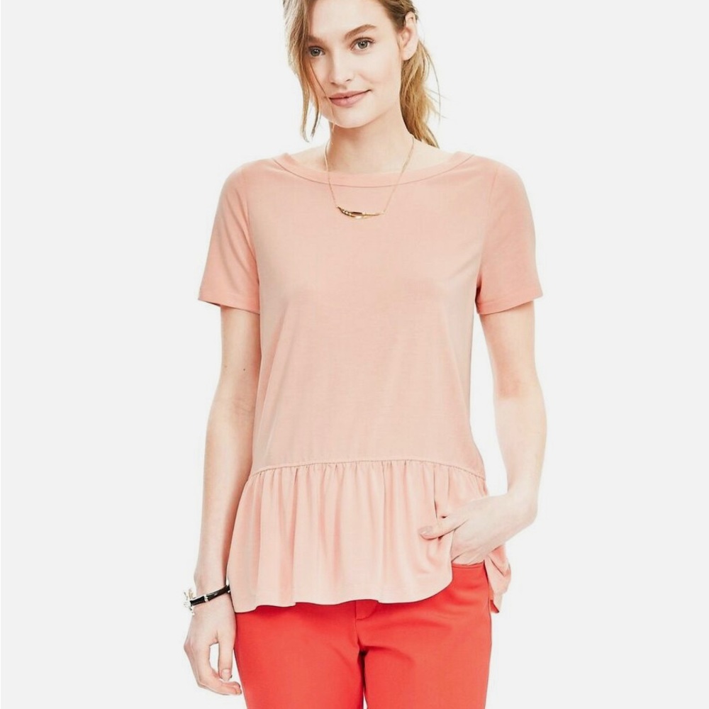Banana Republic Peachy Pink Peplum Short Sleeve Top. Size XS.